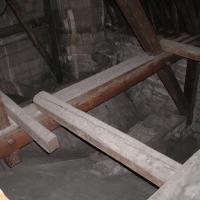 Cathédrale Notre-Dame de Paris - Interior: Roof support frame detail of wooden structure below