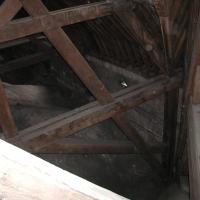 Cathédrale Notre-Dame de Paris - Interior: Roof support frame detail interlocking, connecting to stone roof