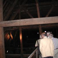 Cathédrale Notre-Dame de Paris - Interior: Roof support frames across walkway