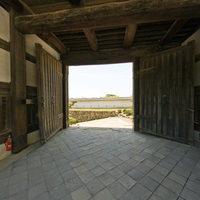 Himeji Castle - Exterior: Hishi Gate