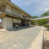 Himeji Castle - Exterior: Mikuni Moat