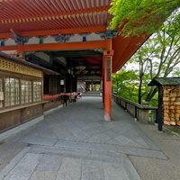 Kiyomizu-dera - Exterior: Between Shakado and Amidado