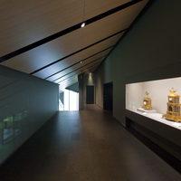 Nezu Museum - Interior: Second Level Hall