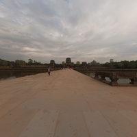 Angkor - Exterior: Causeway