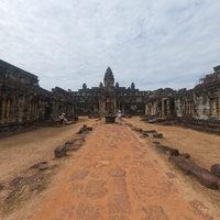 Angkor - Exterior: Causeway of Central Sanctuary