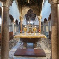Santa Maria in Cosmedin - Interior: View of Altar