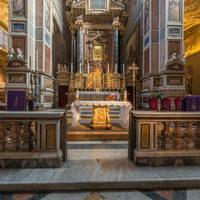 Basilica of Sant'Agostino - Interior: Crossing, view of altar