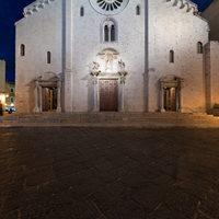 Basilica Cattedrale di San Sabino - Exterior: West Facade