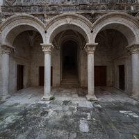 Palazzo Vulpano-Sylos - Interior: Cortile