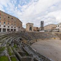 Anfiteatro Romano di Lecce - Exterior: North Facade