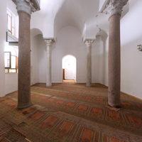 Bodrum Camii - Interior: Platform, burial section