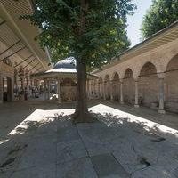 Kilic Ali Pasha Camii - Exterior: Courtyard
