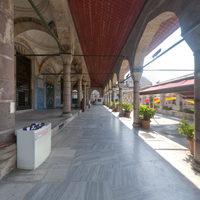 Rustem Pasa Camii - Exterior: Courtyard arcade