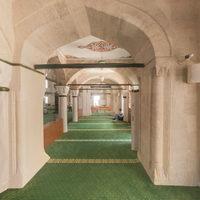 Cerrah Mehmed Pasha Camii - Interior: Central Prayer Hall, Northwest Wall, West Corner