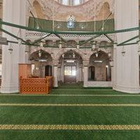 Cerrah Mehmed Pasha Camii - Interior: Central Prayer Hall