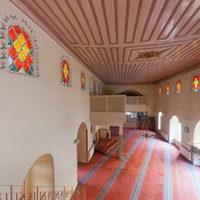 Kefeli Mescidi                      - Interior: Central Prayer Hall, West Corner Gallery