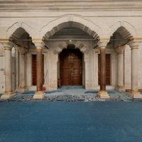 Nuruosmaniye Camii - Interior: Central Prayer Hall, Northwest Wall