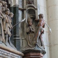  Cathedrale Notre-Dame - Detail: south choir, the beheading of Saint-Firmin
