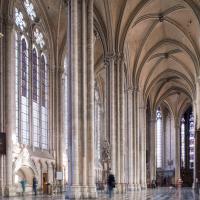  Cathedrale Notre-Dame - Interior: north ambulatory 