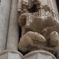  Cathedrale Notre-Dame - Detail: north transept, Saint-Honore portal misc. sculptures