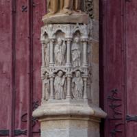  Cathedrale Notre-Dame - Detail: north transept, central trumeau pedestal, Saint-Honore portal