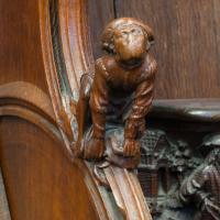  Cathedrale Notre-Dame - Butcher--sticks knife in neck of animal