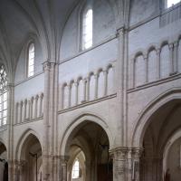 Église Saint-Pierre de Bar-sur-Aube - Interior, south nave elevation
