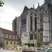 Cathédrale Saint-Pierre de Beauvais - Exterior, transept from south west