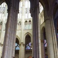 Cathédrale Saint-Pierre de Beauvais - Interior, south ambulatory and upper chevet 