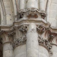 Cathédrale Saint-Pierre de Beauvais - Interior, north choir pier capital