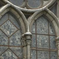 Cathédrale Saint-Pierre de Beauvais - Exterior, chevet, radiating chapel, window