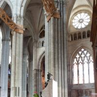 Cathédrale Saint-Pierre de Beauvais - Interior, south transept, east aisle looking south east