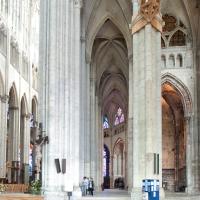 Cathédrale Saint-Pierre de Beauvais - Interior, south transept, east aisle 
