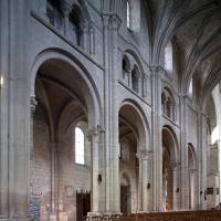 Église Saint-Étienne de Beauvais - Interior, north nave elevation