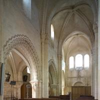 Église Saint-Lucien de Bury - Interior, south nave elevation looking west