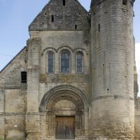 Église Saint-Lucien de Bury - Exterior, western frontispiece