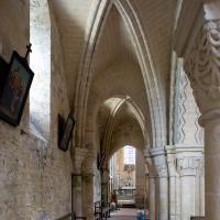 Église Saint-Lucien de Bury - Interior, north nave aisle looking east