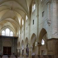 Église Saint-Martin de Champeaux - Interior, north nave elevation looking west