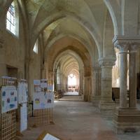Église Saint-Martin de Champeaux - Interior, north nave aisle looking east
