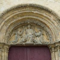 Église Notre-Dame-de-la-Nativité de Donnemarie-Dontilly - Exterior, south portal tympanum