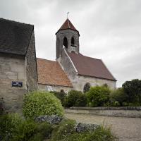 Église Saint-Denis de Foulangues - Exterior, south elevation and tower