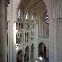 Cathédrale Notre-Dame de Laon - Interior, north transept, triforium level, looking northwest