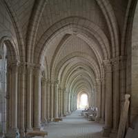 Cathédrale Notre-Dame de Laon - Interior, chevet. south gallery looking east