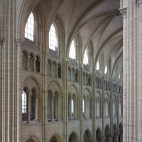 Cathédrale Notre-Dame de Laon - Interior, nave, gallery level, looking southwest
