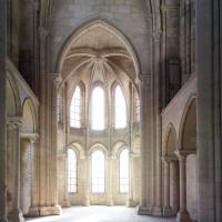 Cathédrale Notre-Dame de Laon - Interior, north transept gallery apsidal chapel