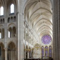 Cathédrale Notre-Dame de Laon - Interior, crossing space and  chevet looking northeast