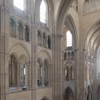 Cathédrale Notre-Dame de Laon - Interior, north transept, and crossing space, gallery level, looking southeast