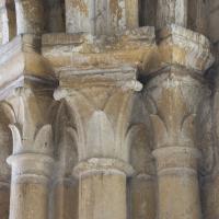 Cathédrale Notre-Dame de Laon - Interior, south choir gallery capital