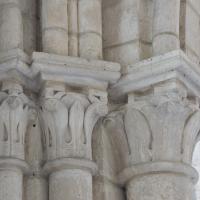 Cathédrale Notre-Dame de Laon - Interior, north choir gallery capital