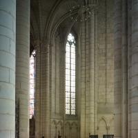 Cathédrale Saint-Étienne de Meaux - Interior, ambulatory looking northeast